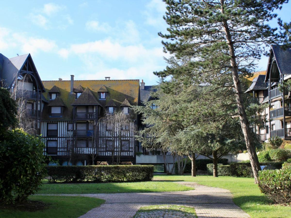 Apartment Les Jardins Du Yacht Club By Interhome Deauville Exterior foto