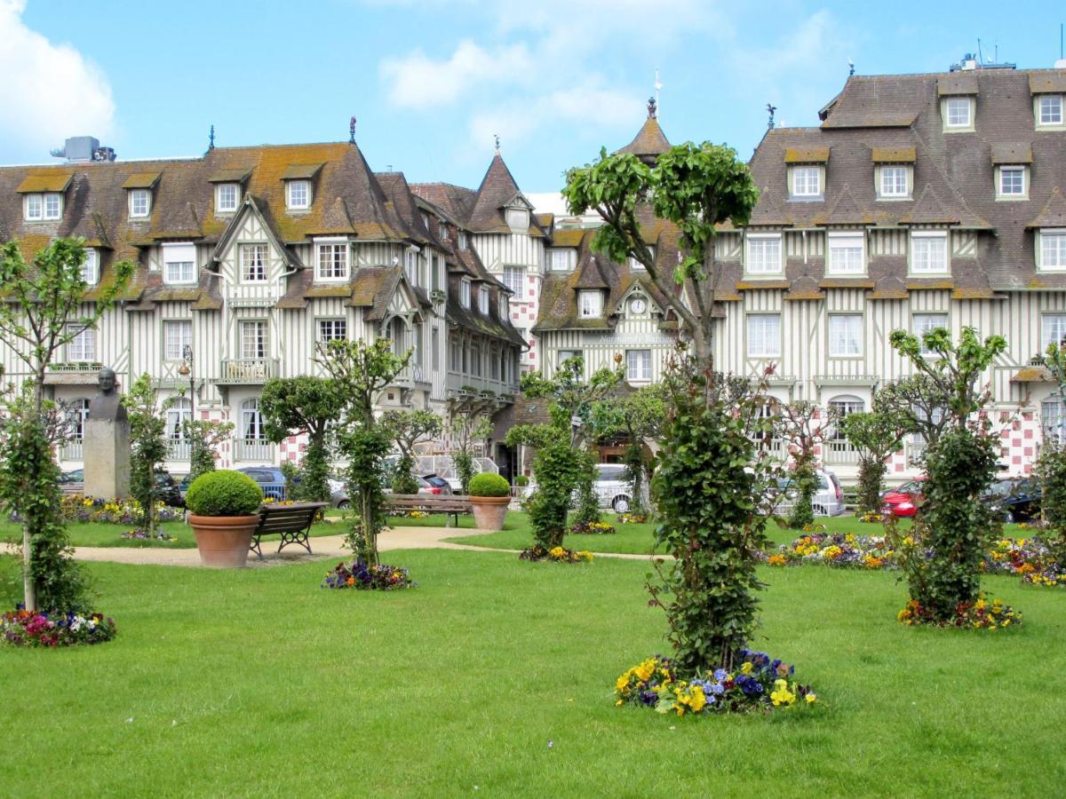Apartment Les Jardins Du Yacht Club By Interhome Deauville Exterior foto